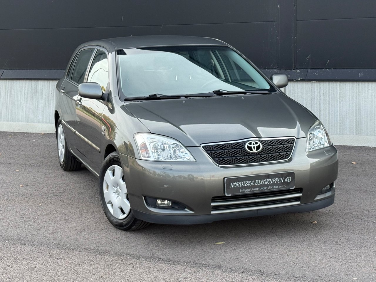 Toyota Corolla 2003, bild 4/10