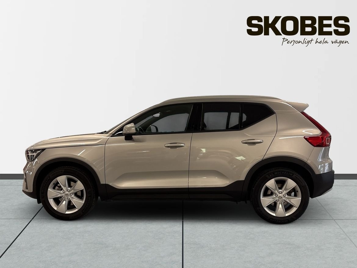 Volvo XC40 B4 FWD Bensin Core 2025, bild 5/8
