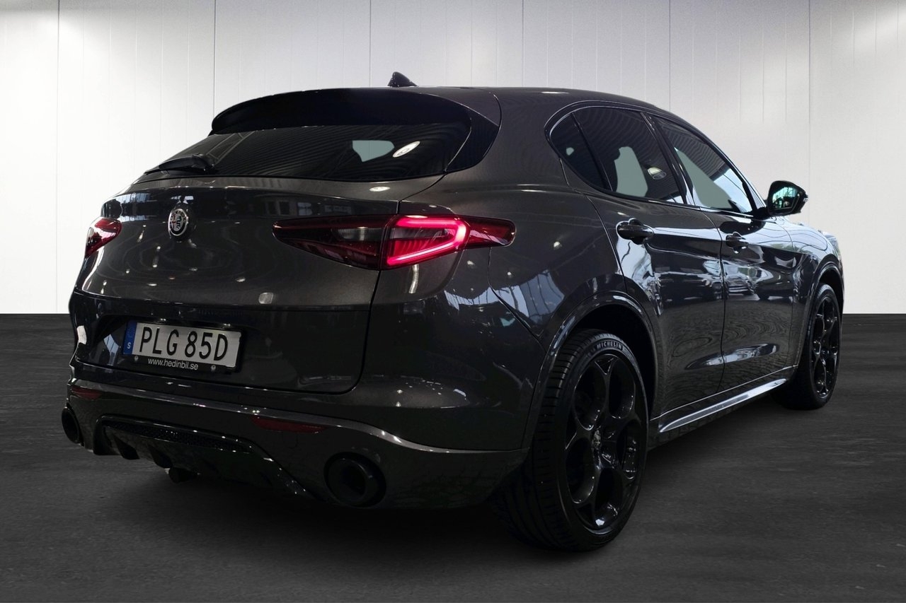 Alfa Romeo Stelvio Veloce 2022, bild 3/10