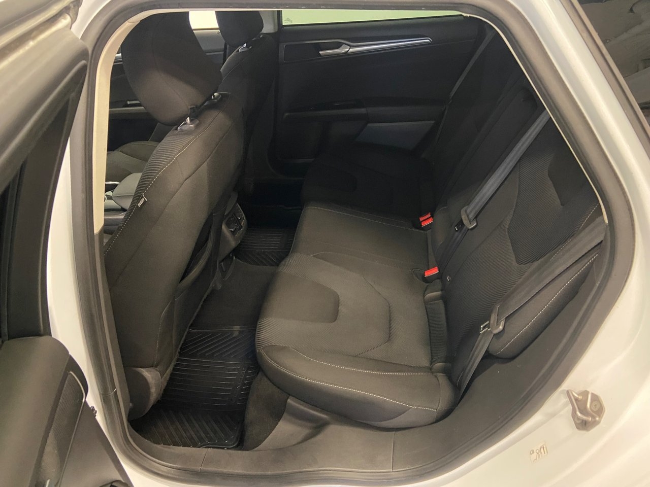 Ford Mondeo 2016, bild 3/8