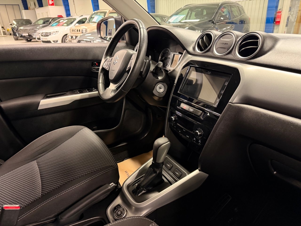 Suzuki Vitara 1.6 4x4 AllGrip Automat 2016, kuva 5/6