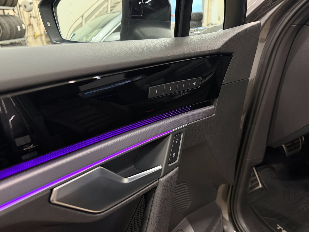 Volkswagen Touareg 2021, kuva 4/10