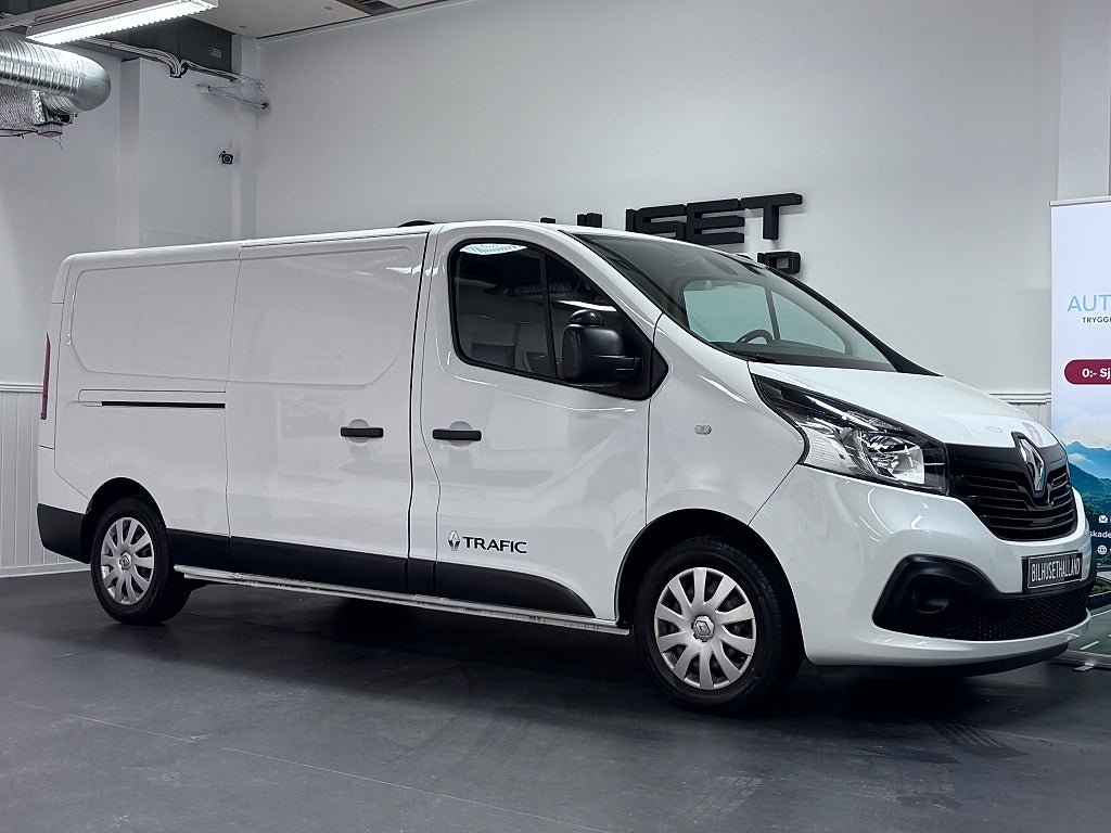 Renault Trafic 2018, photo 5/10