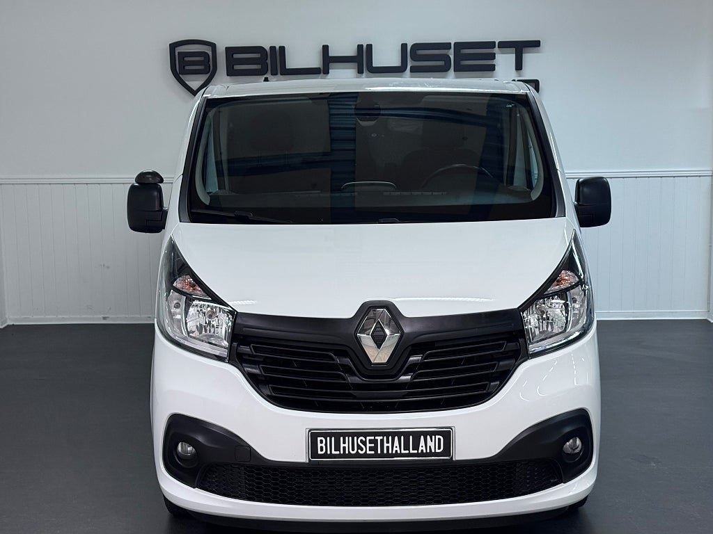 Renault Trafic 2018, photo 3/10