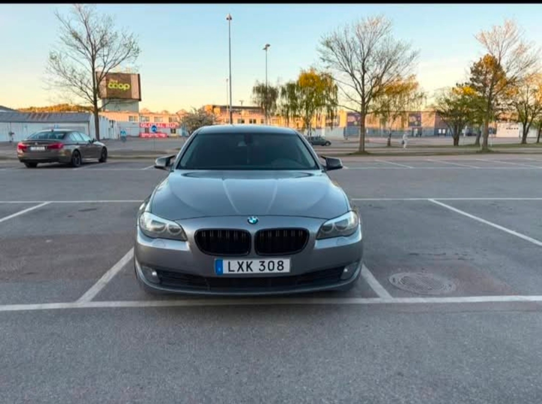 BMW 520 d F10 520D Sedan 2012, kuva 6/21
