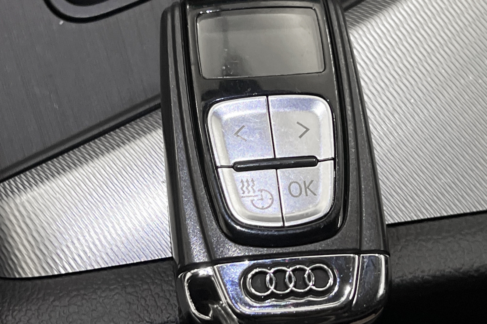 Audi A4 Avant 2.0 TDI quattro S Tronic 2018, bild 5/6