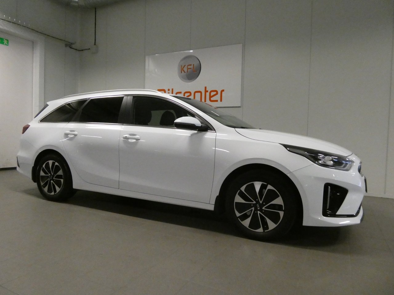 Kia Ceed Plug-in Hybrid 2021, bild 6/10
