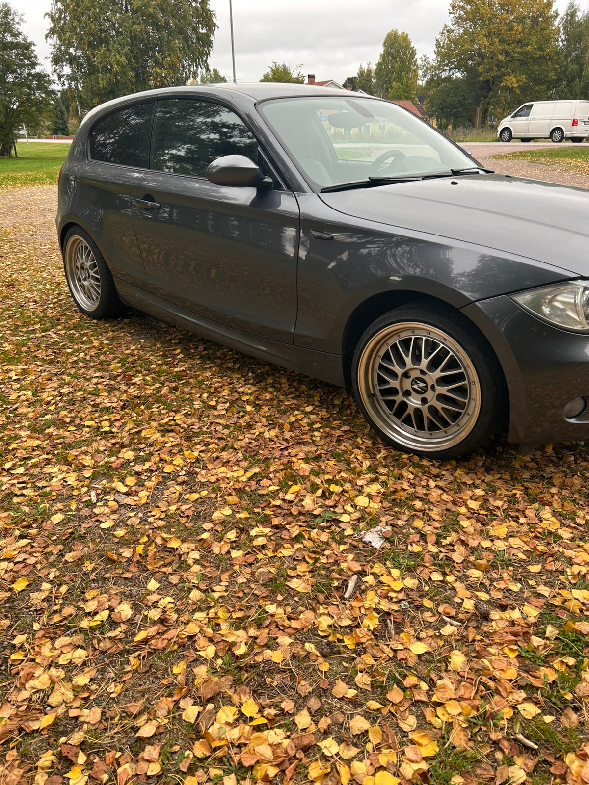 BMW 123 d 3-dörrars Steptronic 2008, bild 3/4