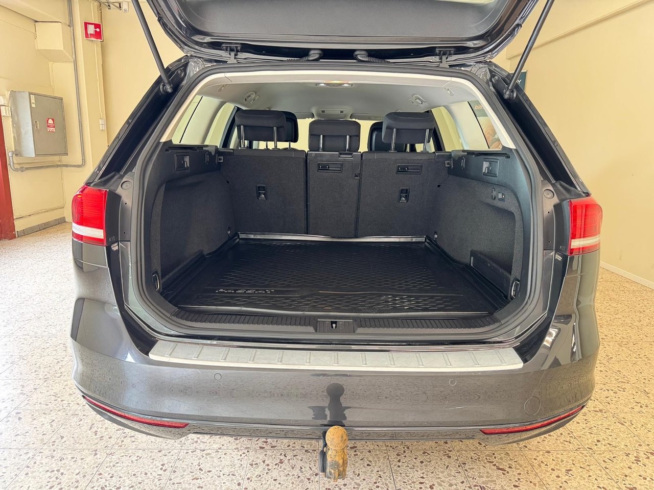 Volkswagen Passat 2018, bild 5/10