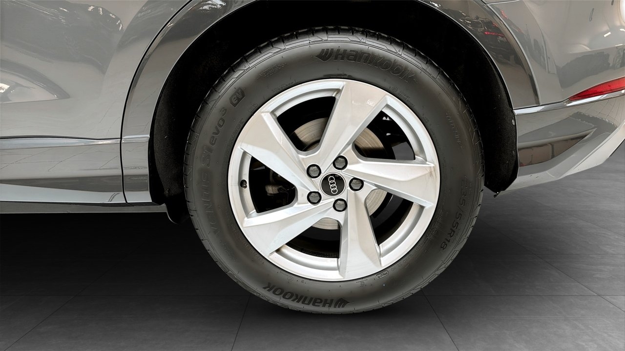 Audi Q3 35 TFSI 150HK P-Värmare Drag 2025, bild 6/10