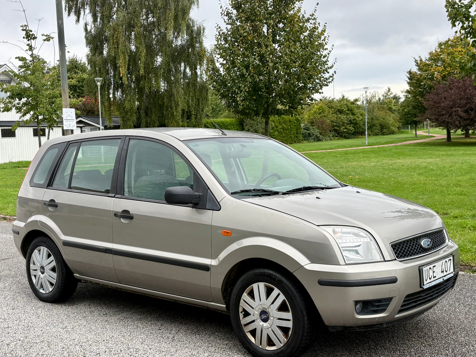Ford Fusion 1.4 Manuell 2003, bild 5/7