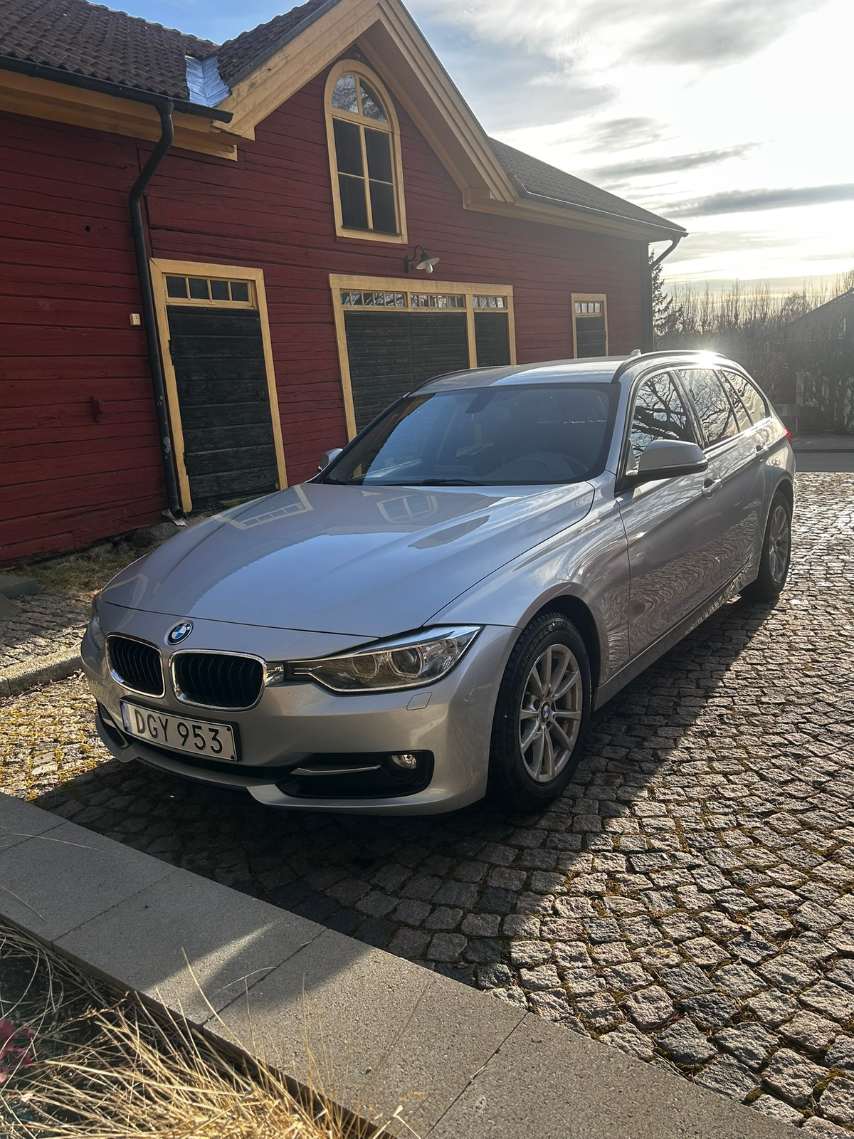 BMW 320