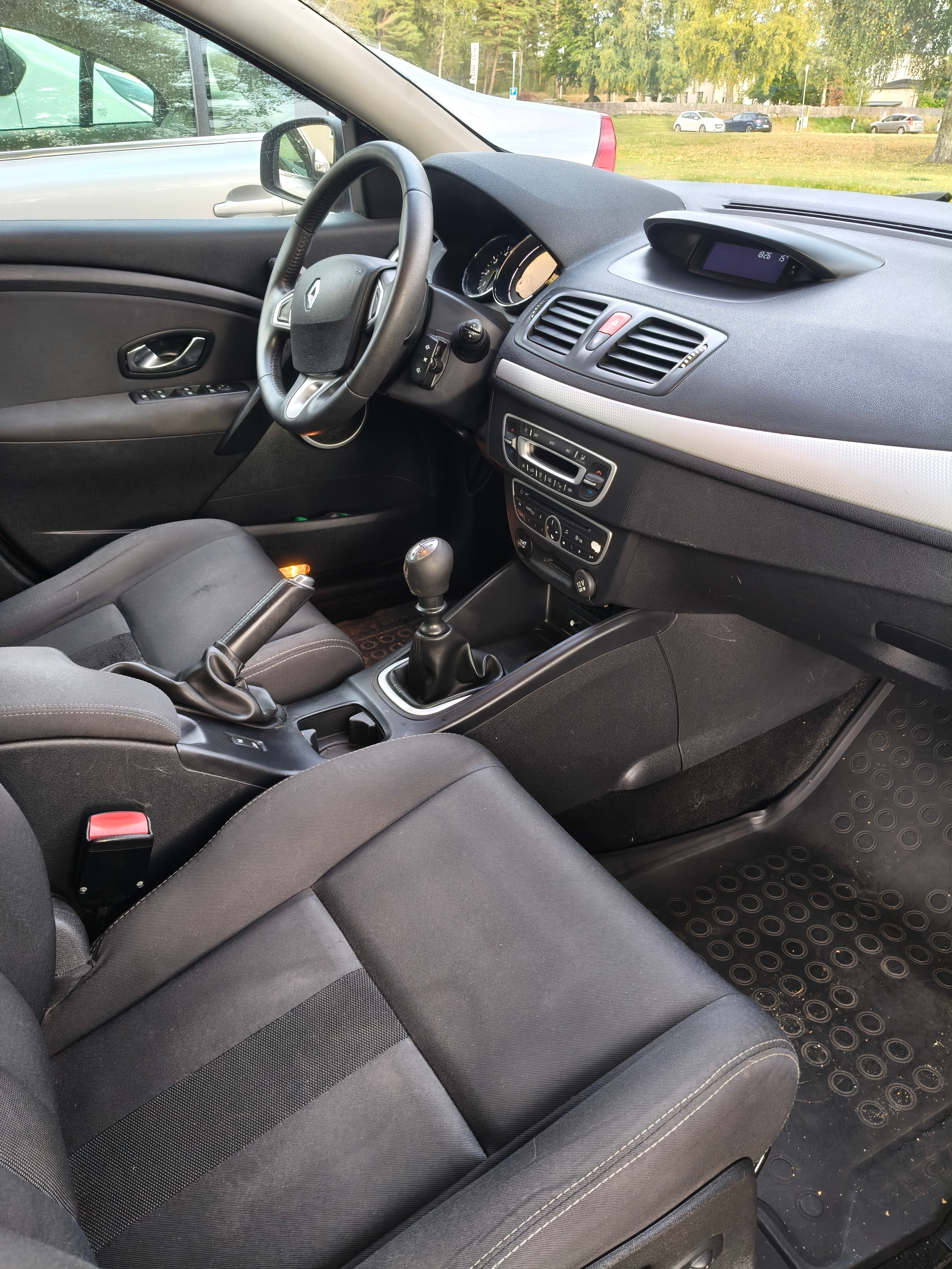 Renault Megane 2012, kuva 4/5