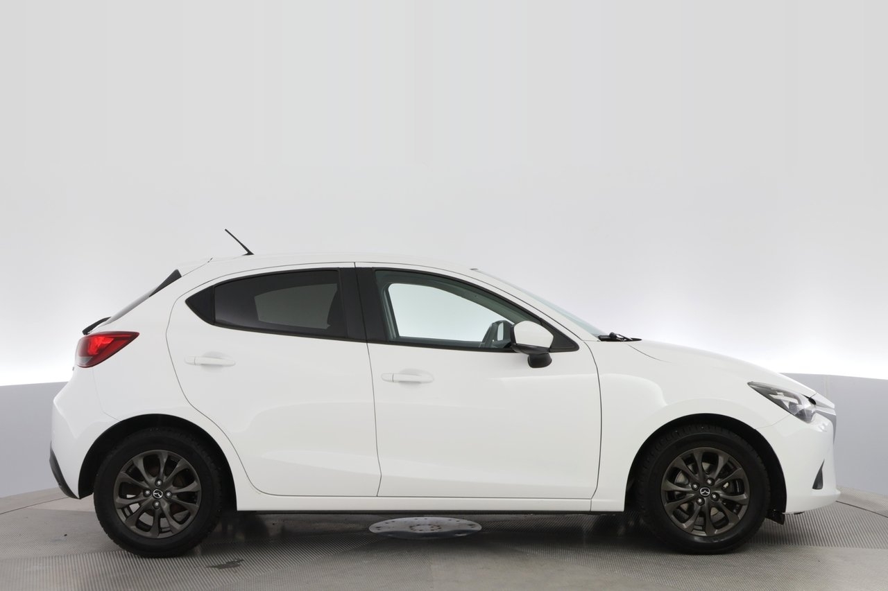 Mazda 2 Vision 1,5 90hk Manuell 2017, bild 4/10