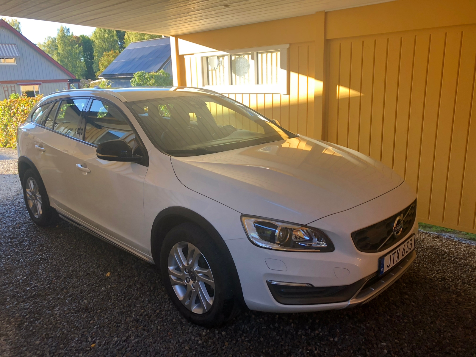 Volvo V60 Cross Country D4 Manuell 2016, bild 3/9