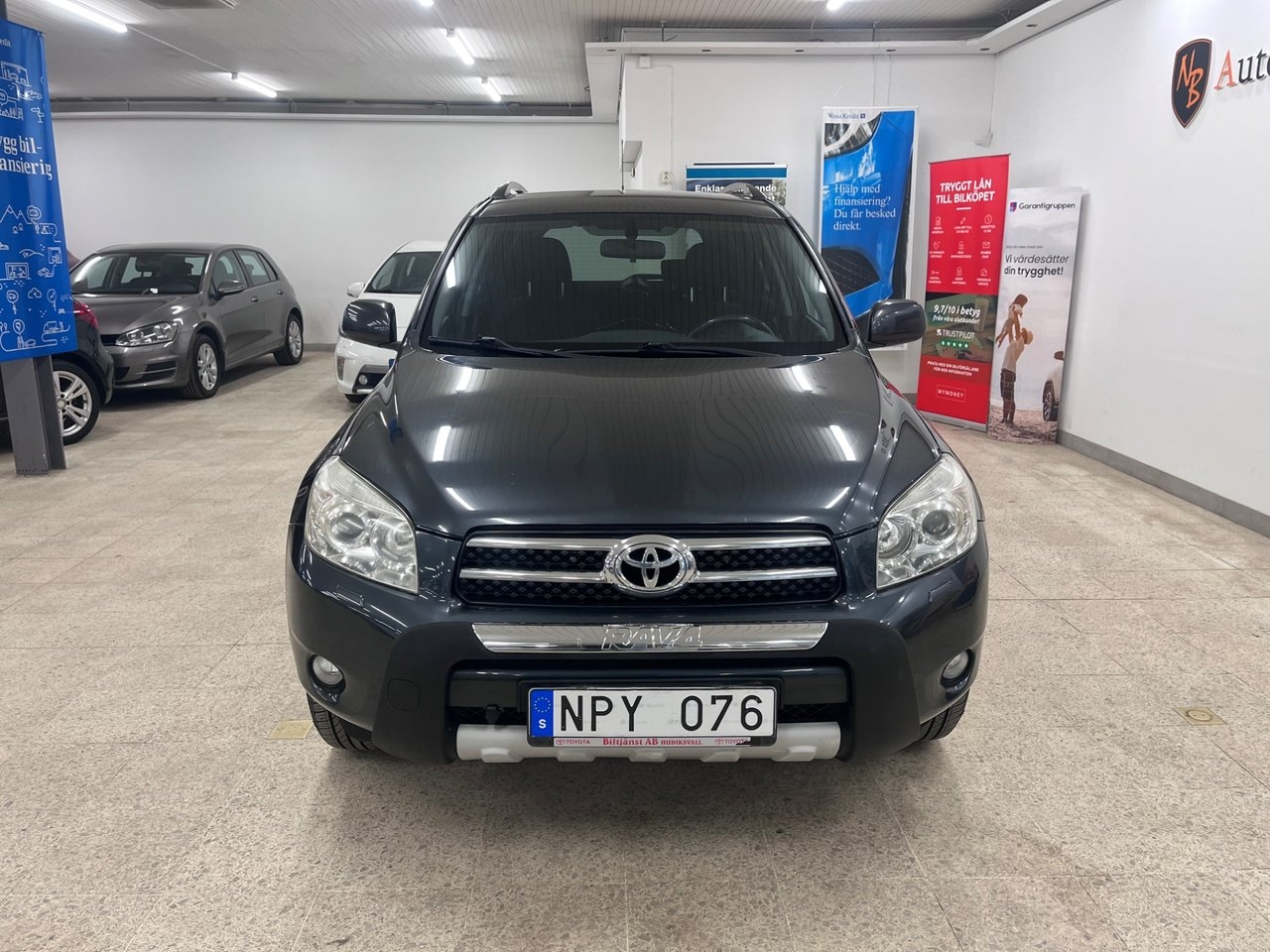 Toyota RAV4 2.2 D-4D 4x4 136hk 2008, bild 2/10