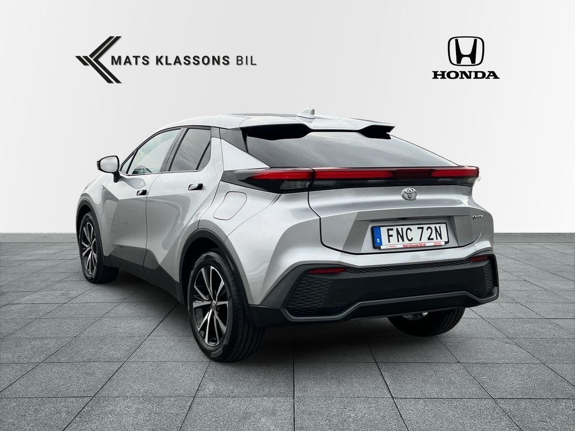 Toyota C-HR 2.0 Laddhybrid Style 2025, bild 2/10