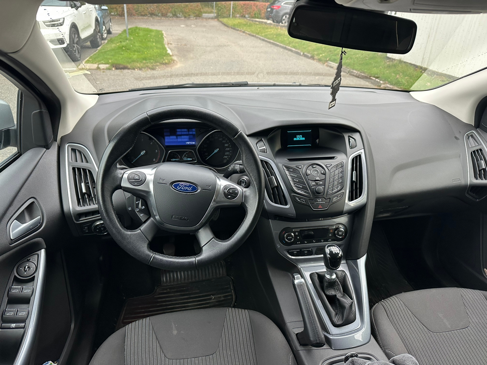 Ford Focus Kombi 1.6 TDCi Manuell 2014, bild 7/10