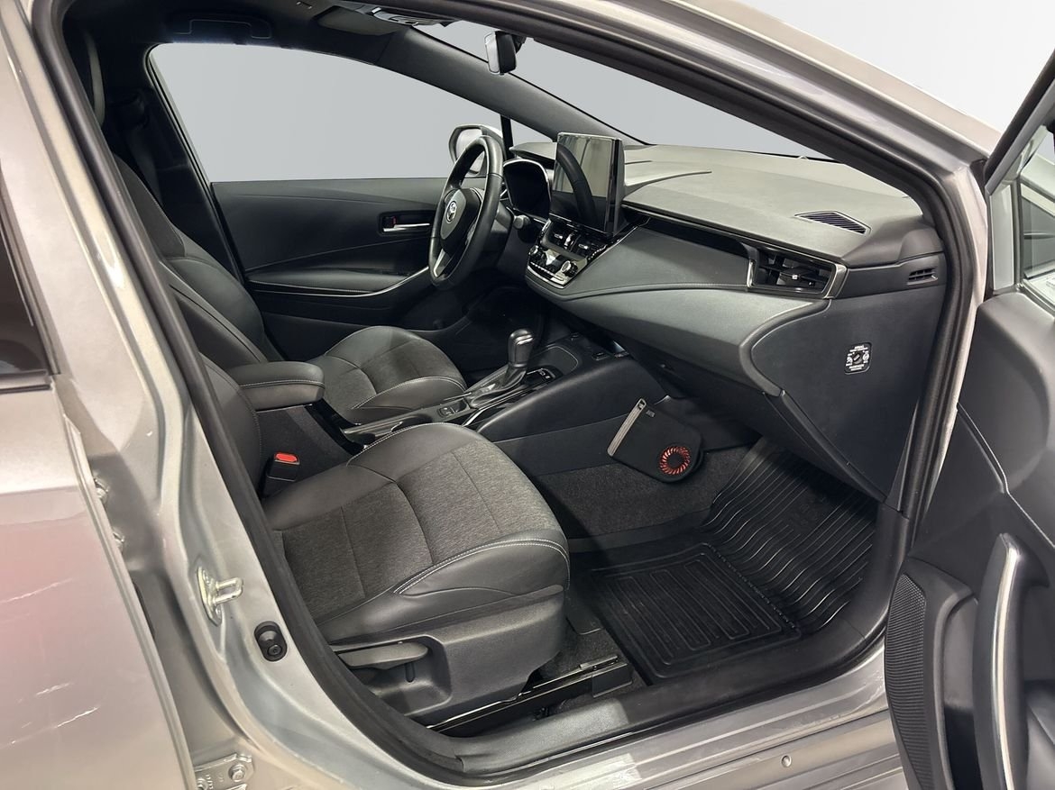 Toyota Corolla STYLE 2023, bild 6/10