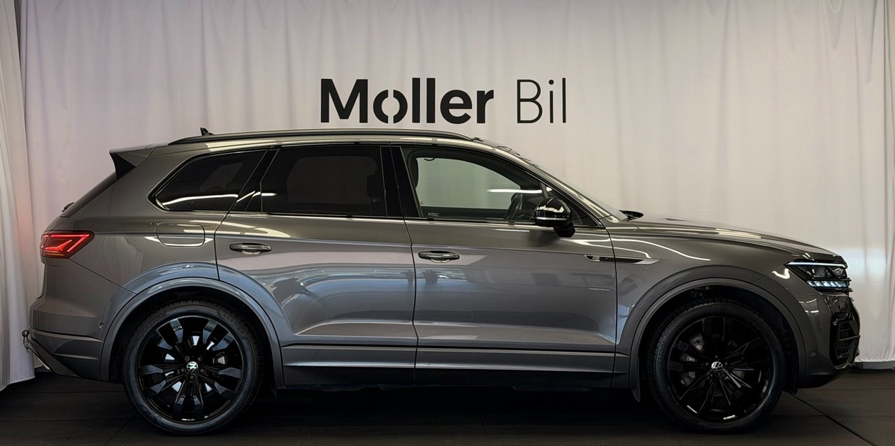 Volkswagen Touareg R-Line V6 TDI 4MOTION 2022, bild 2/17