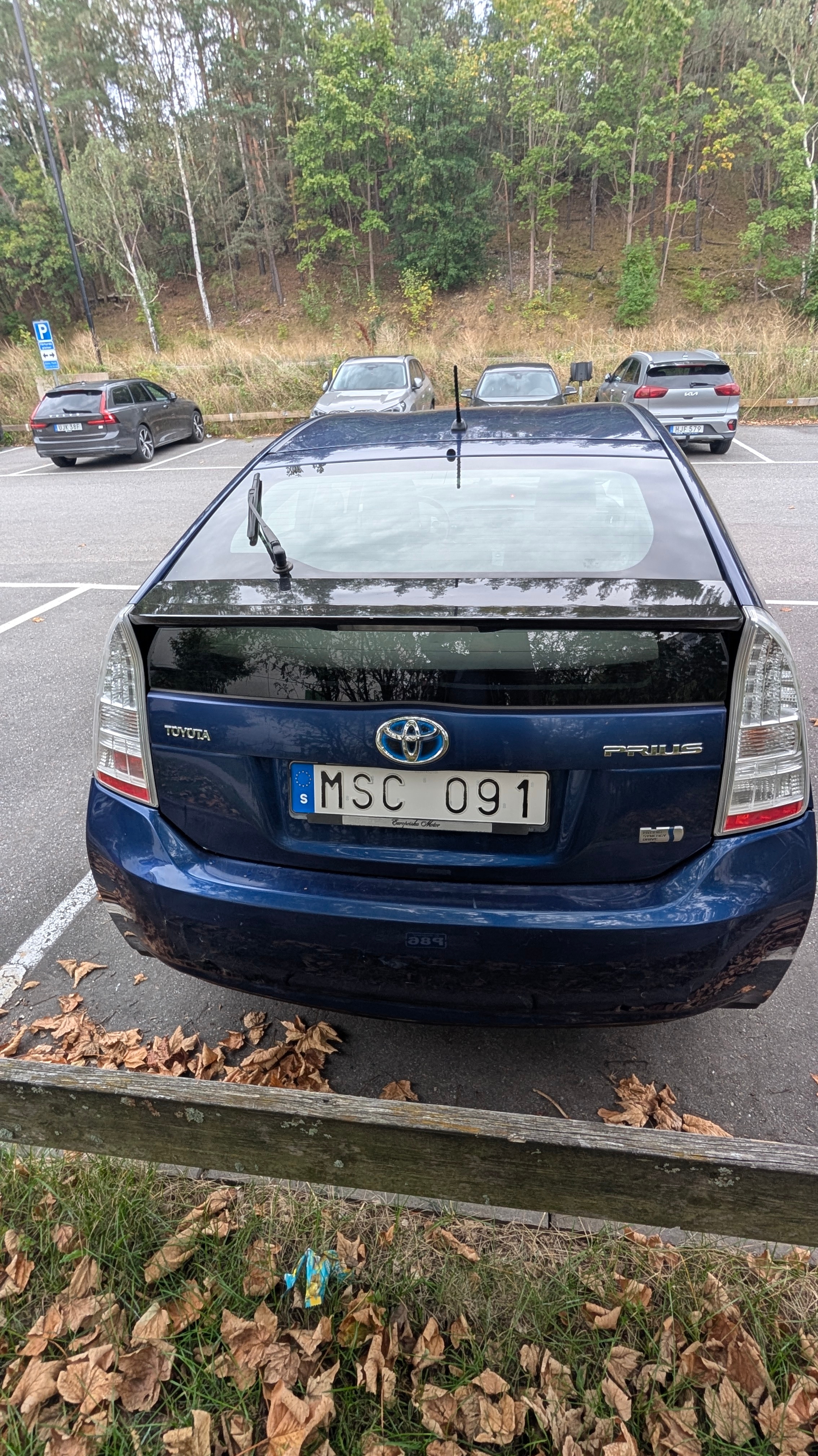 Toyota Prius Hybrid CVT 2011, kuva 2/10