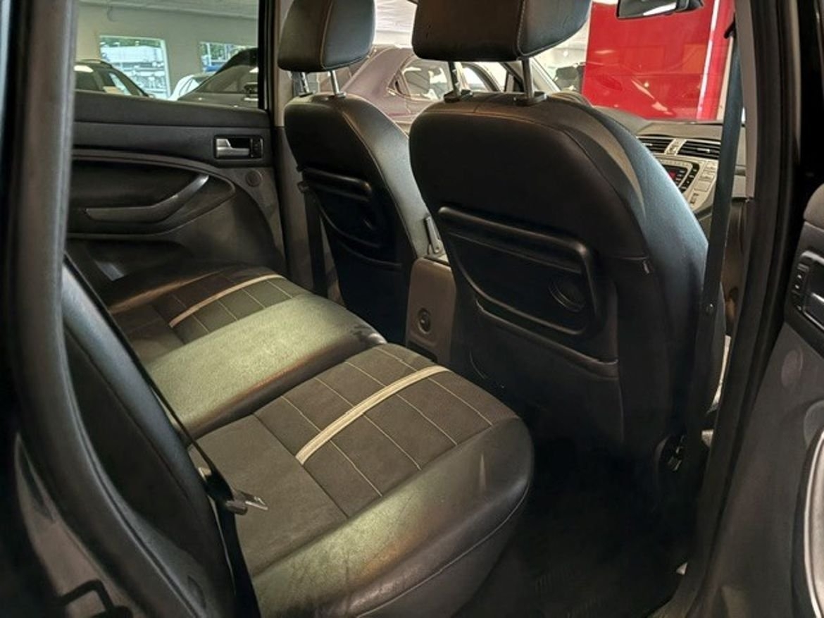 Ford Kuga 2011, bild 4/4