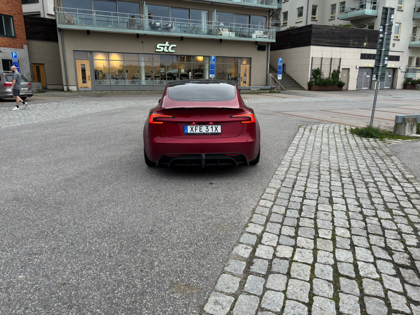 Tesla Model 3 Long Range AWD 2024, bild 4/4