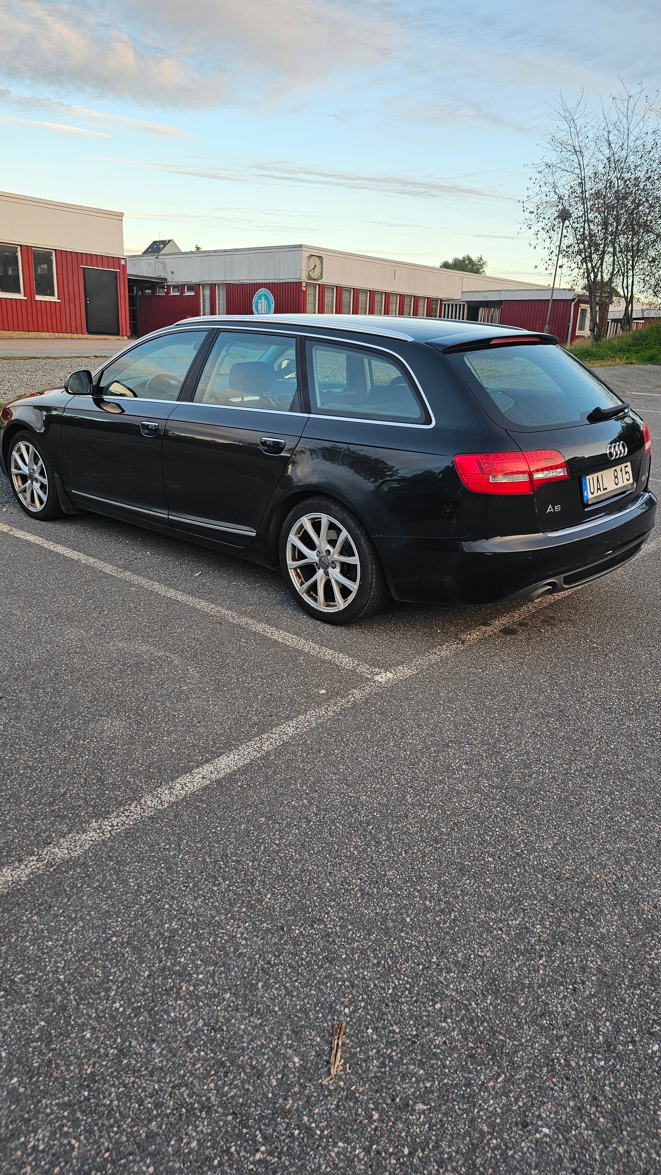 Audi A6 Avant 2.0 TDI DPF Multitronic 2010, bild 8/8