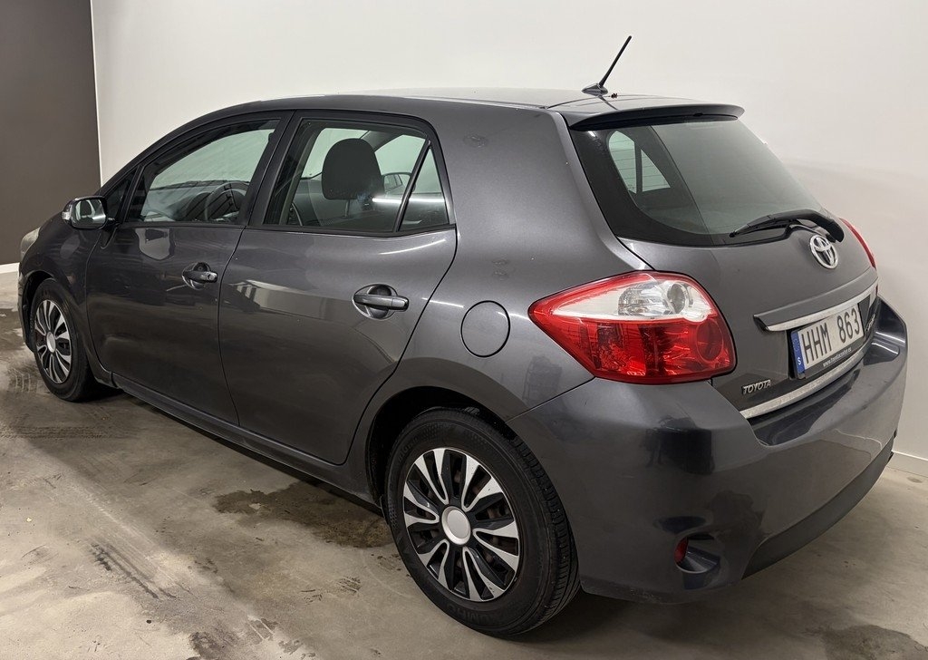 Toyota Auris 2010, bild 5/9