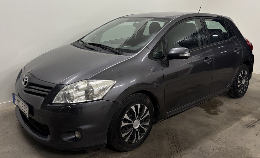 Toyota Auris 2010, bild 4/9