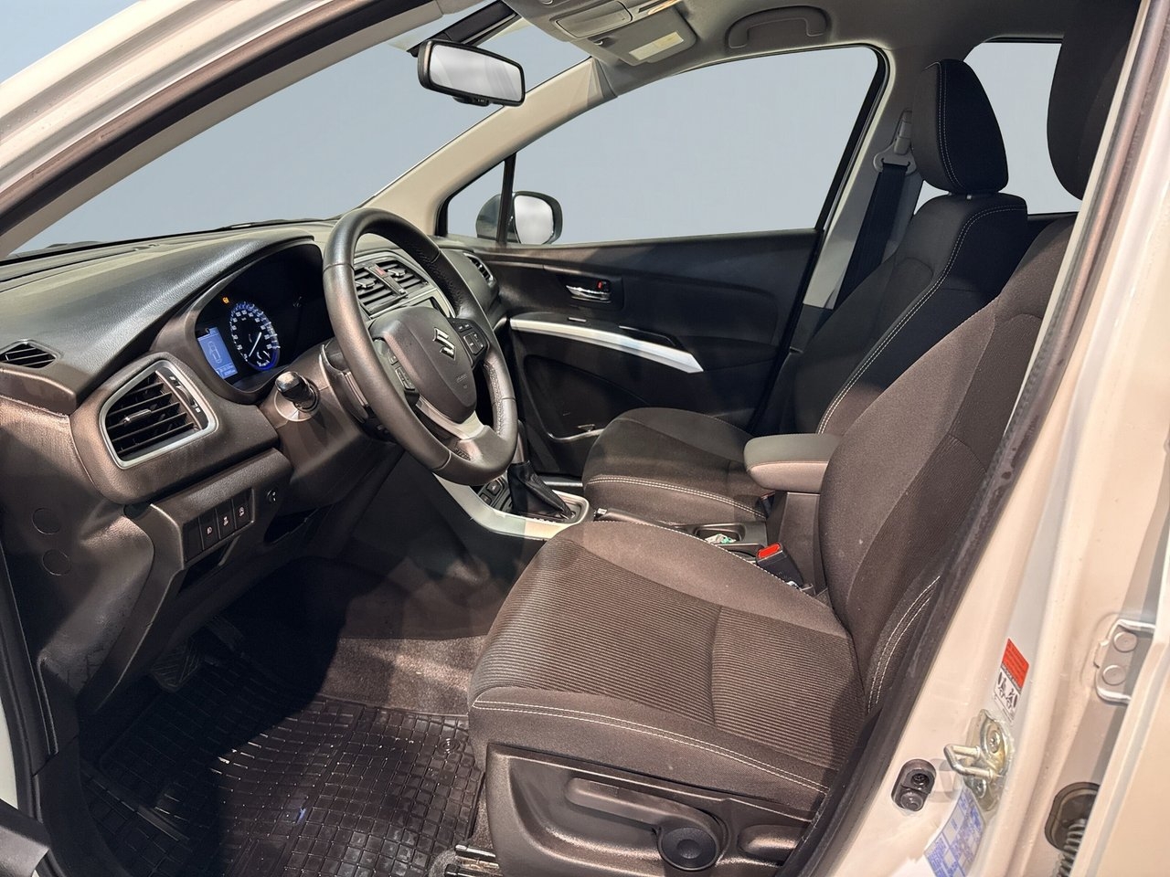 Suzuki S-Cross 2017, bild 7/25