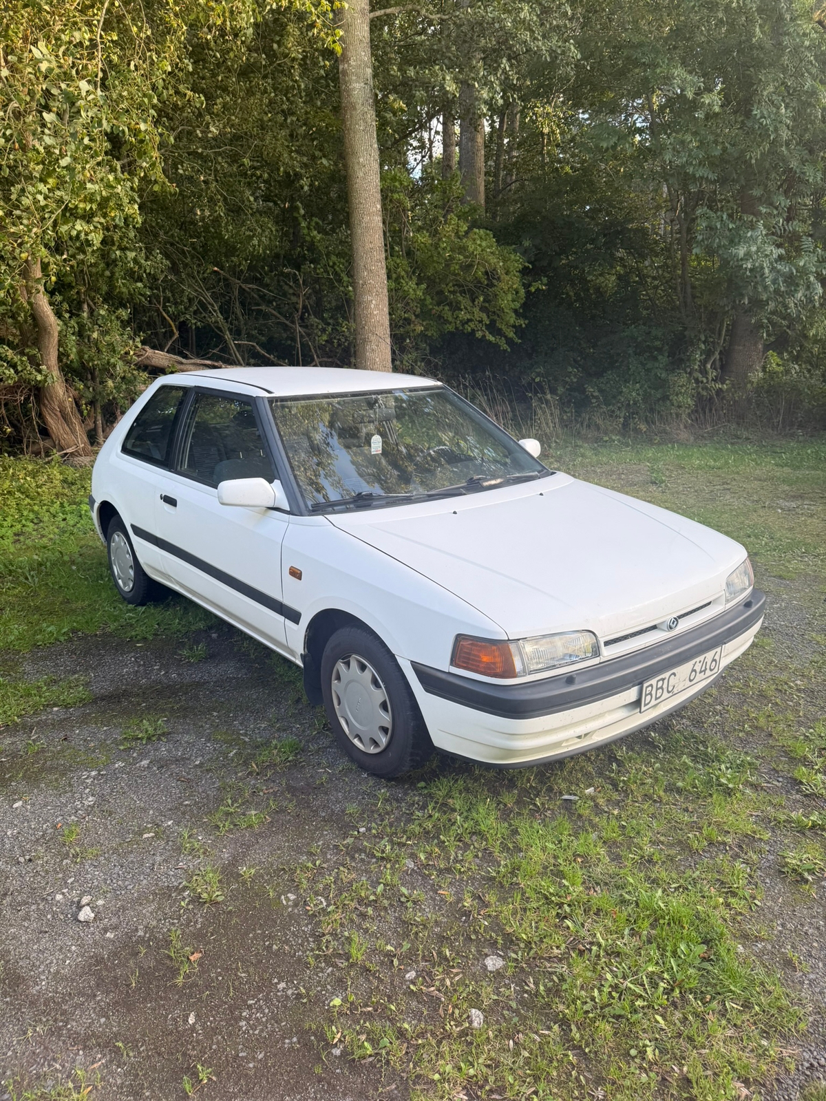 Mazda 323S