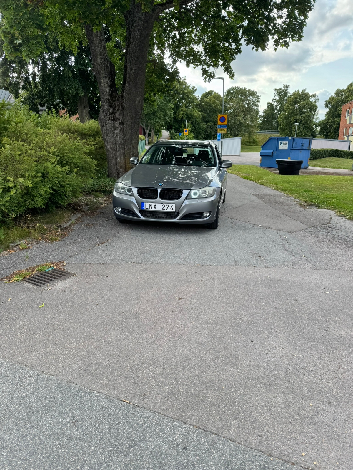 BMW 320 d xDrive Touring Automatisk 2011, bild 2/4