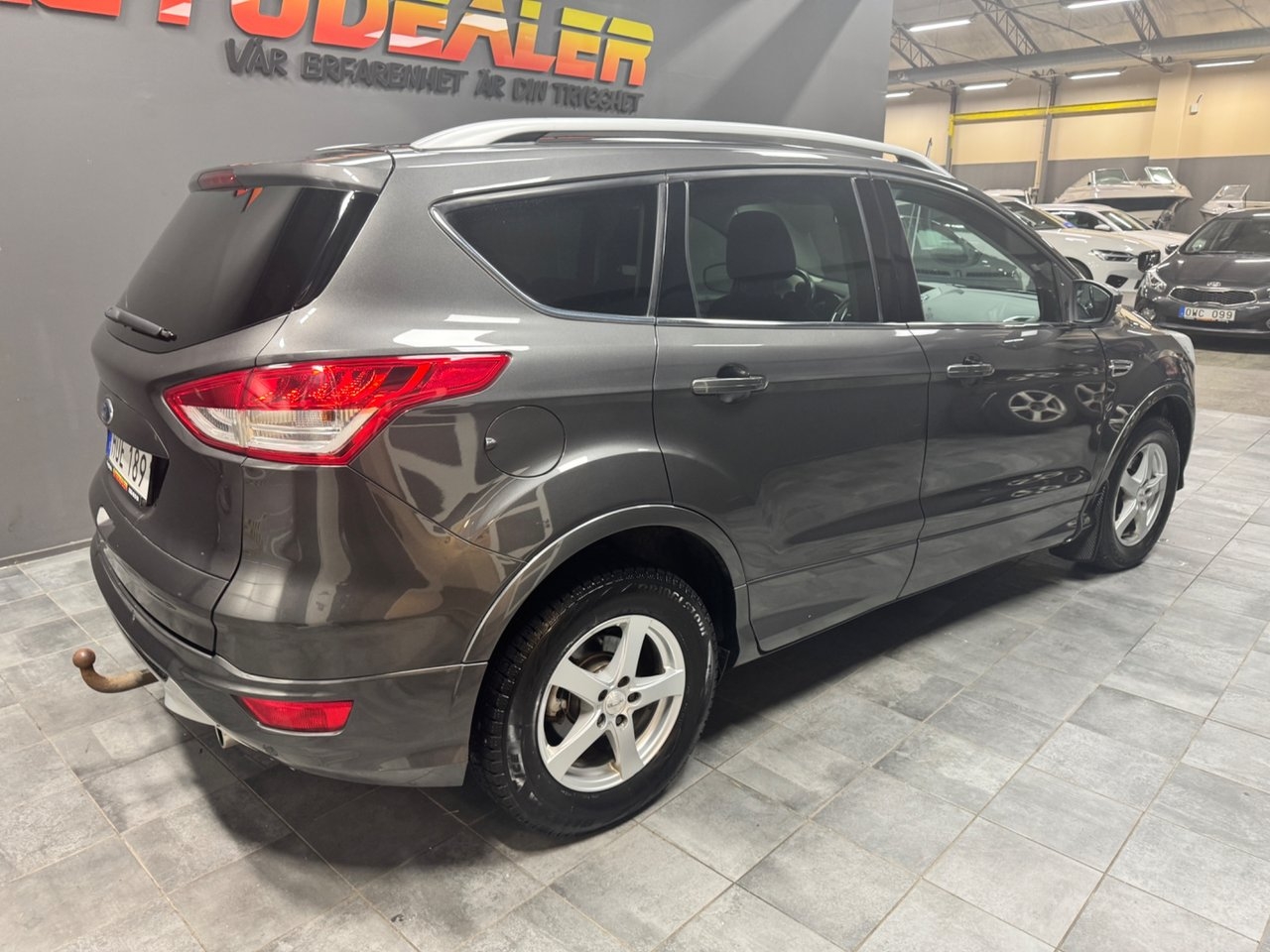 Ford Kuga 2016, bild 5/10