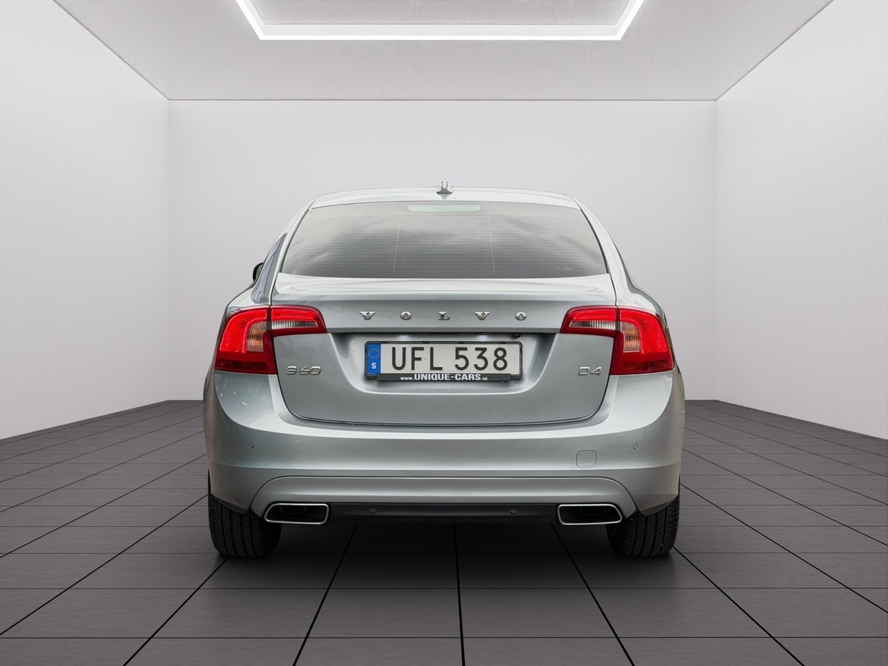 Volvo S60 D4 2015, photo 4/10