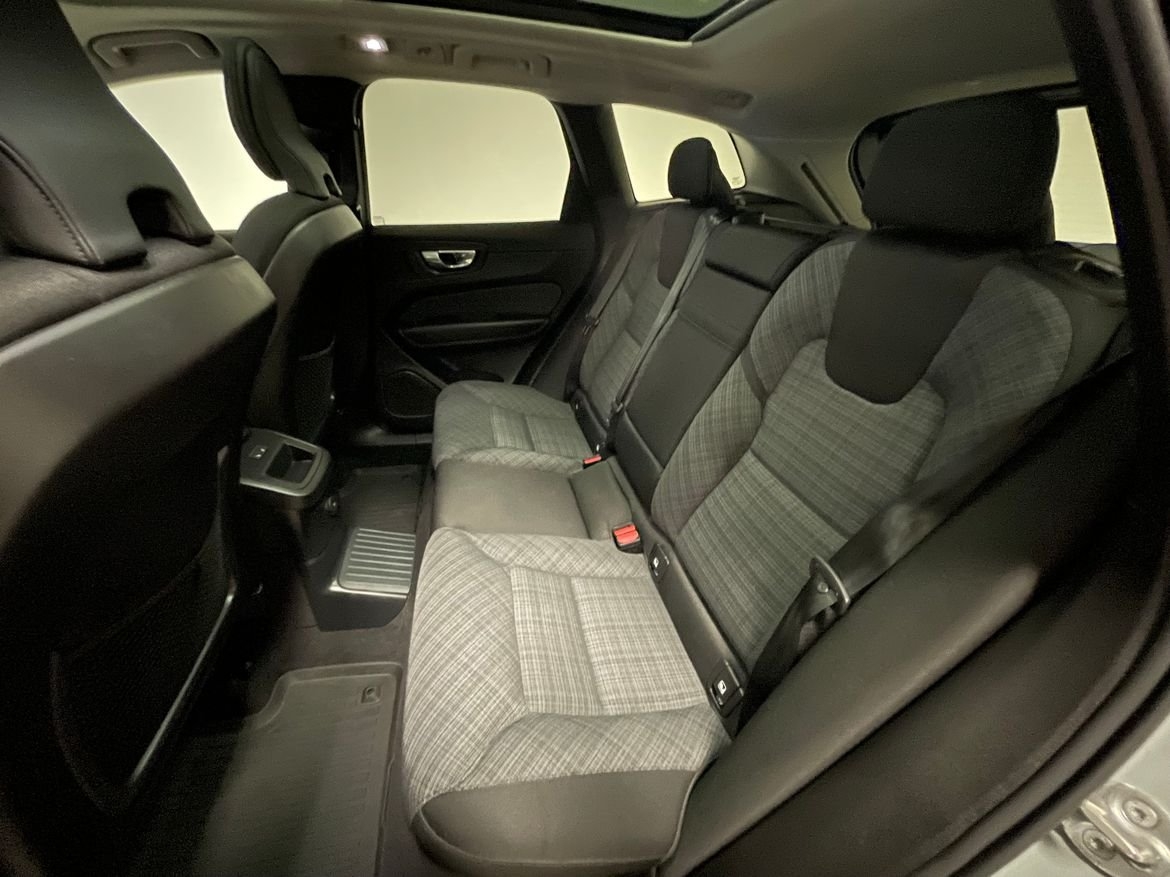 Volvo XC60 Recharge T6 Core Edition Drag 2024, bild 8/8