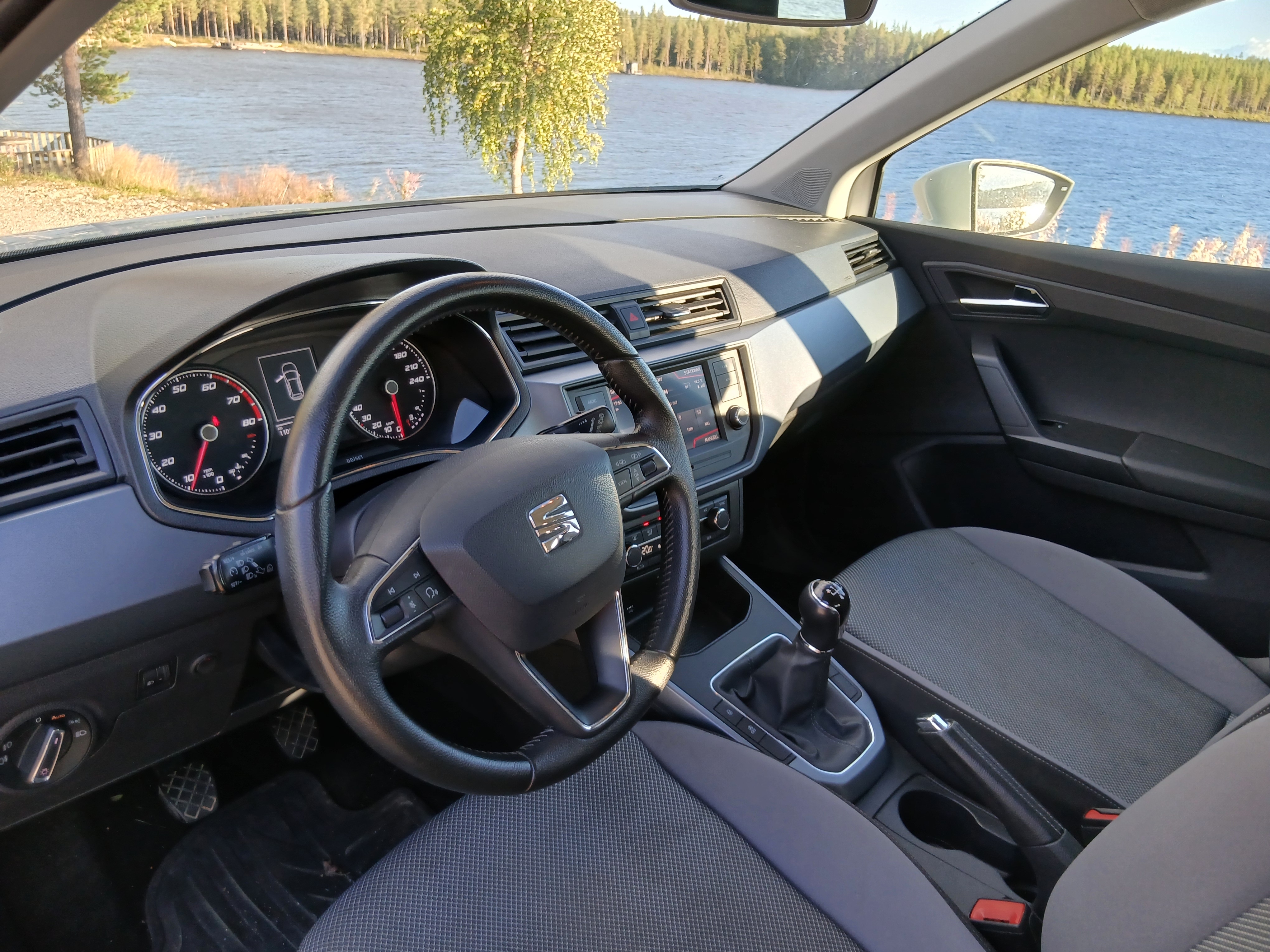 Seat Arona 1.0 TSI Manuell 2018, bild 5/9