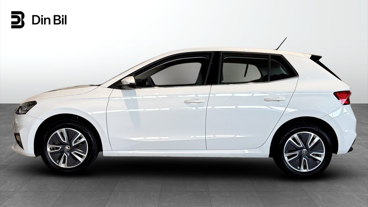 Skoda Fabia Style TSI 110 DSG 2023, bild 2/13