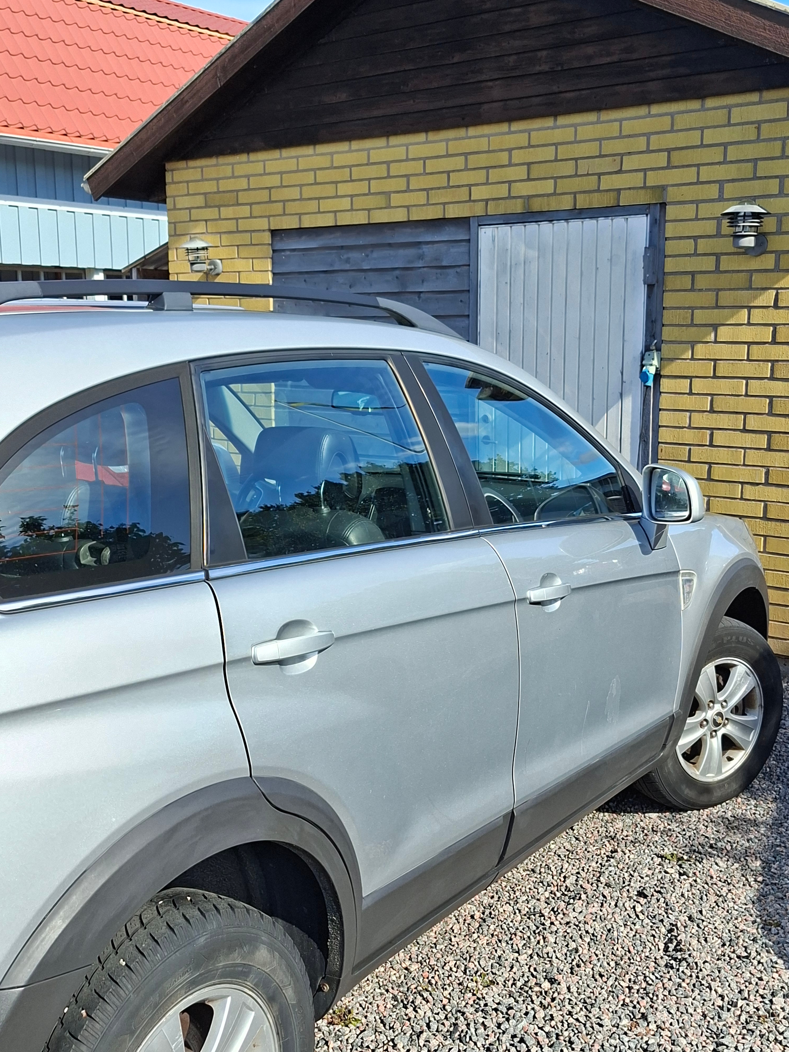 Chevrolet Captiva 2010, bild 2/7