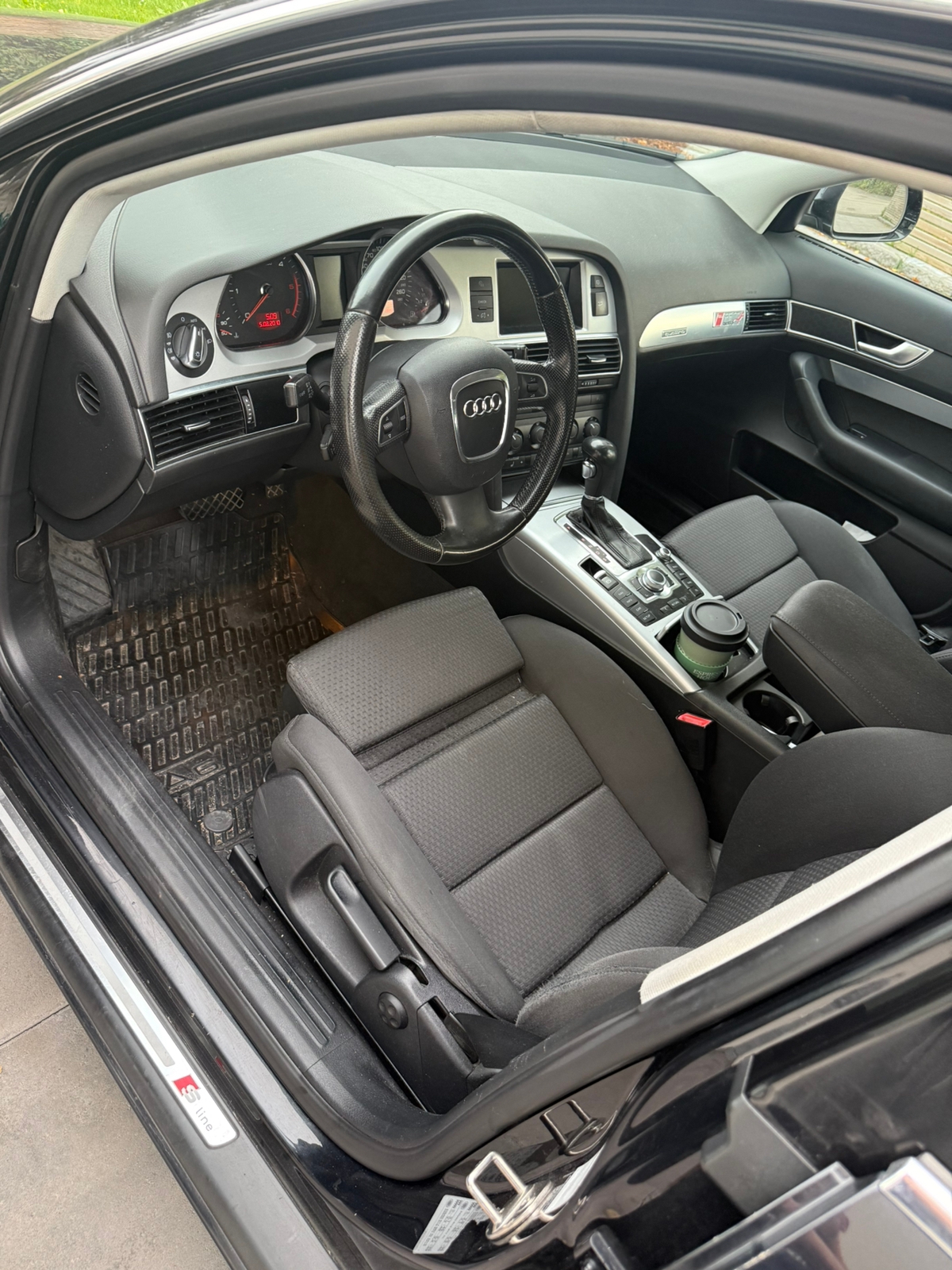 Audi A6 Avant 3.0 TDI quattro TipTronic 2011, bild 2/7