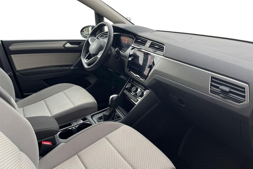 Volkswagen Touran 2025, bild 6/10