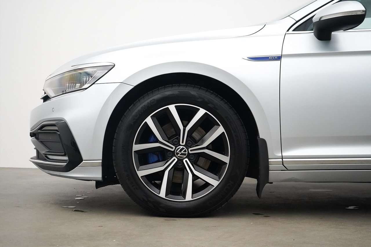 Volkswagen Passat 2023, bild 2/10