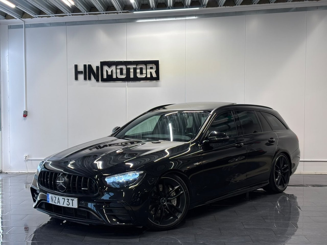 Mercedes-Benz E