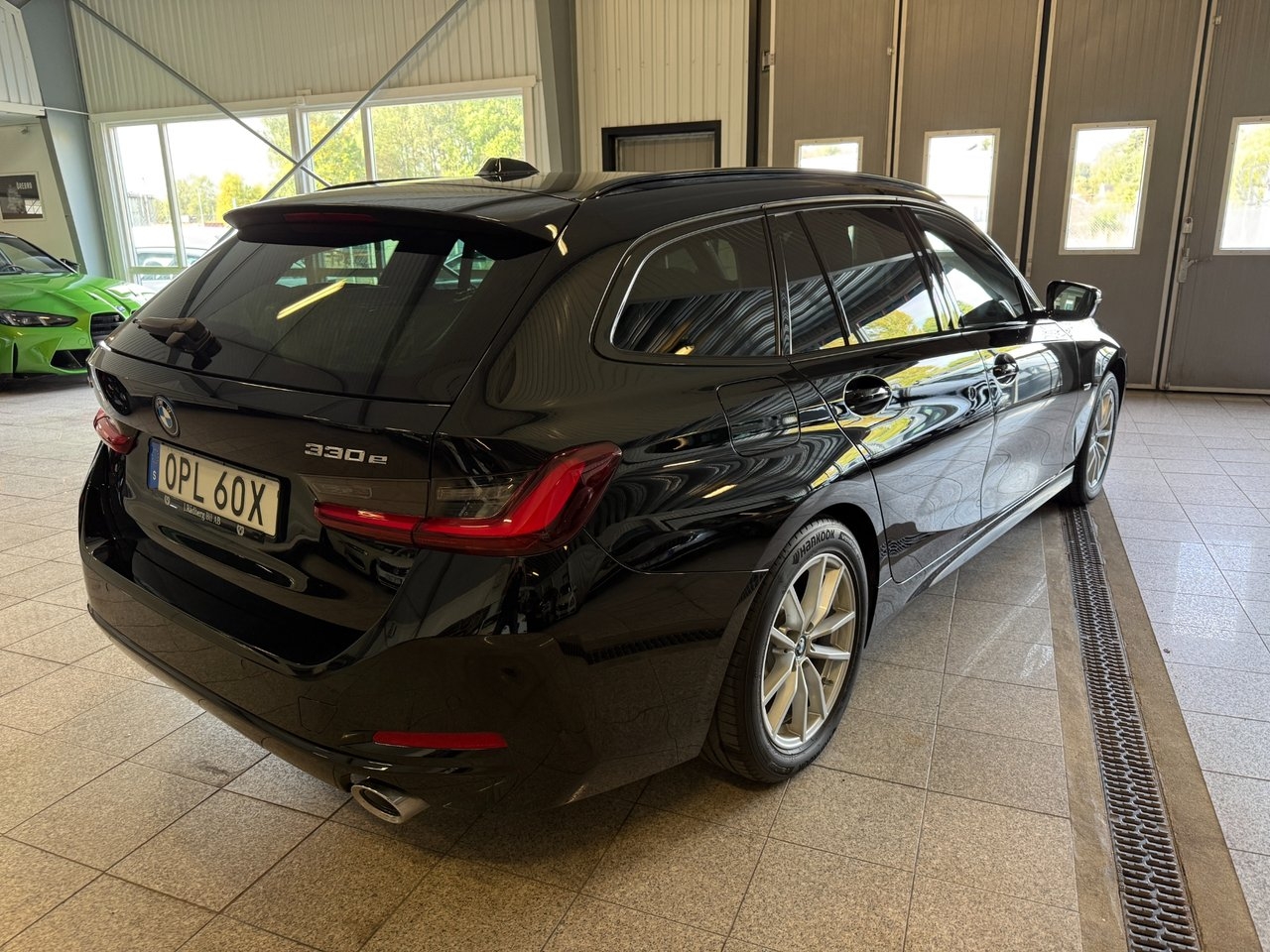 BMW 330 2023, kuva 3/10