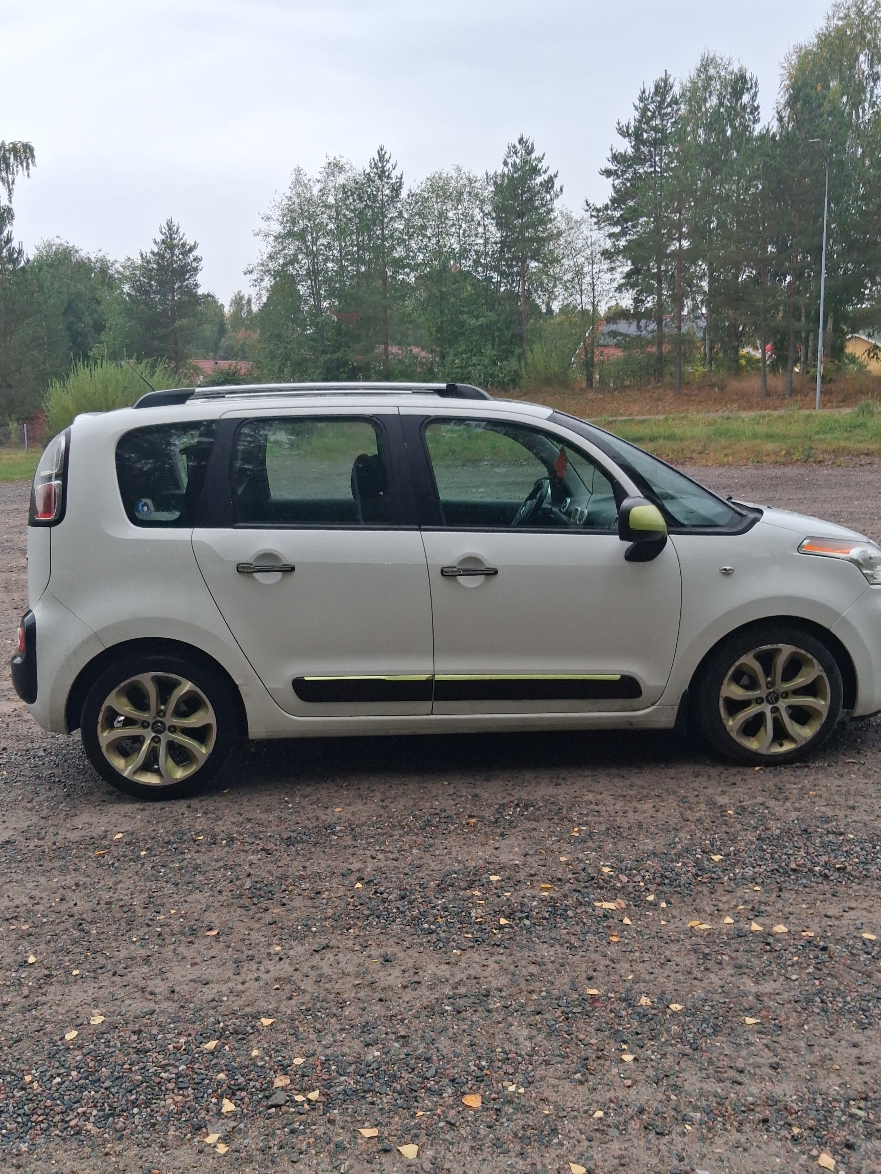 Citroen C3 Picasso 1.6 HDi Manuell 2011, bild 7/10