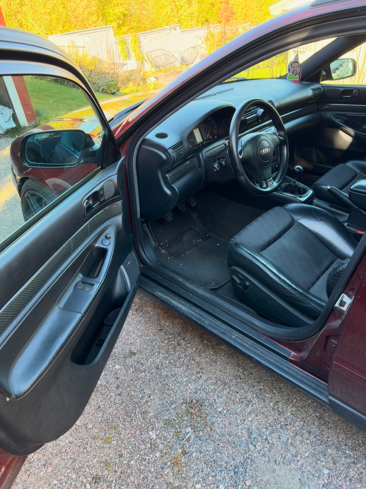 Audi A4 Avant 1.8 T quattro Manuell 1999, bild 6/9