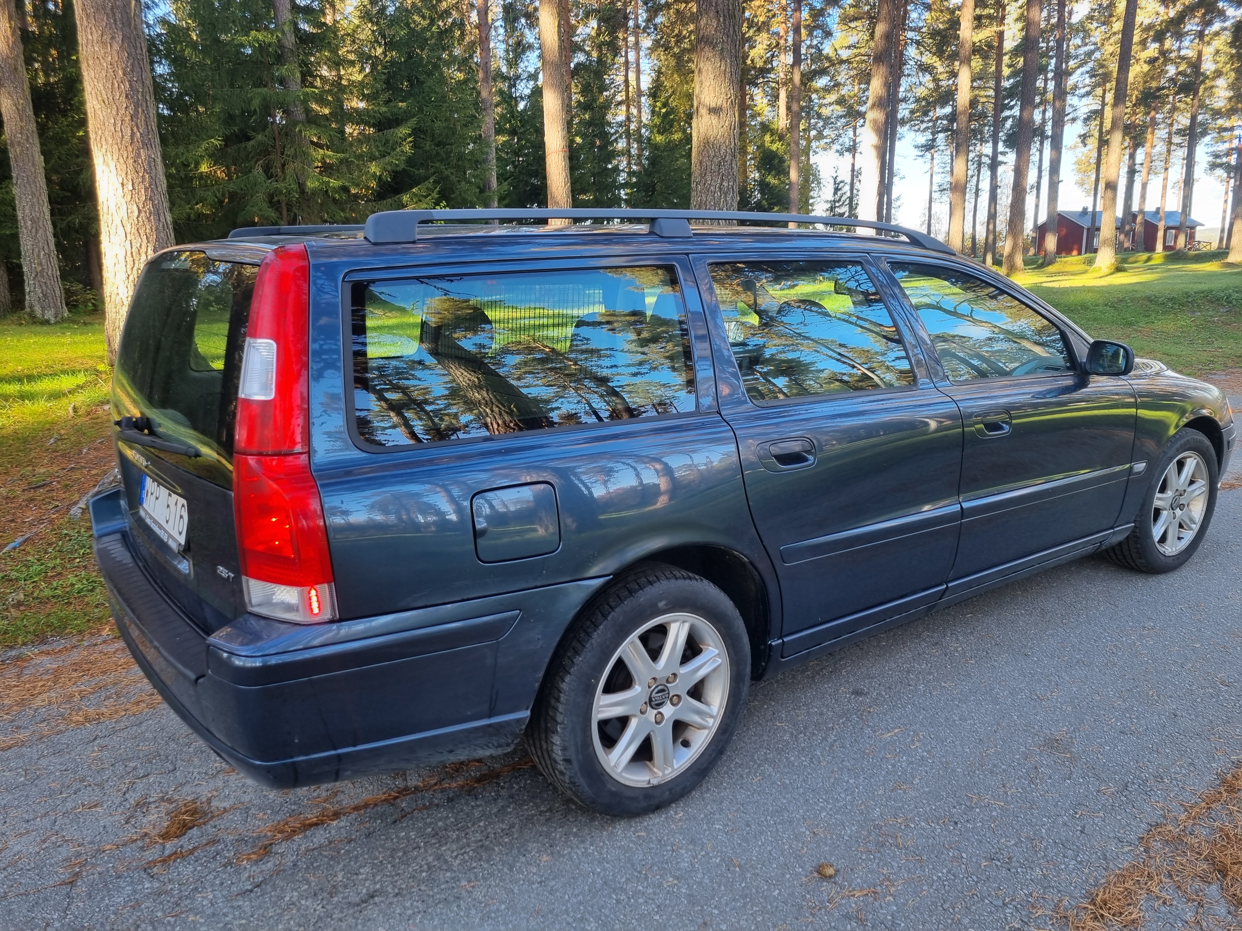 Volvo V70 2.5T Manuell 2005, kuva 4/8