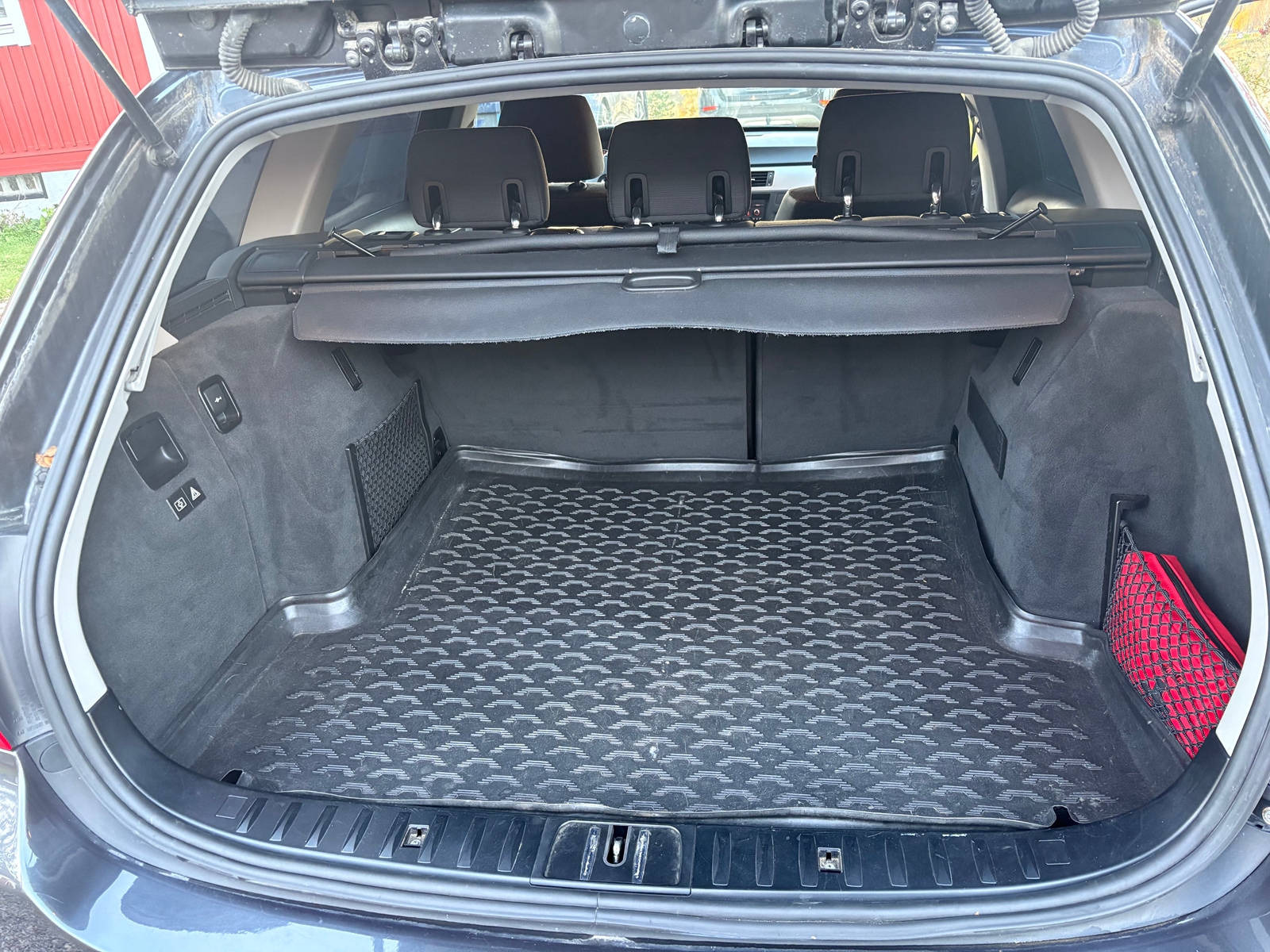 BMW 320d 2008, photo 4/7