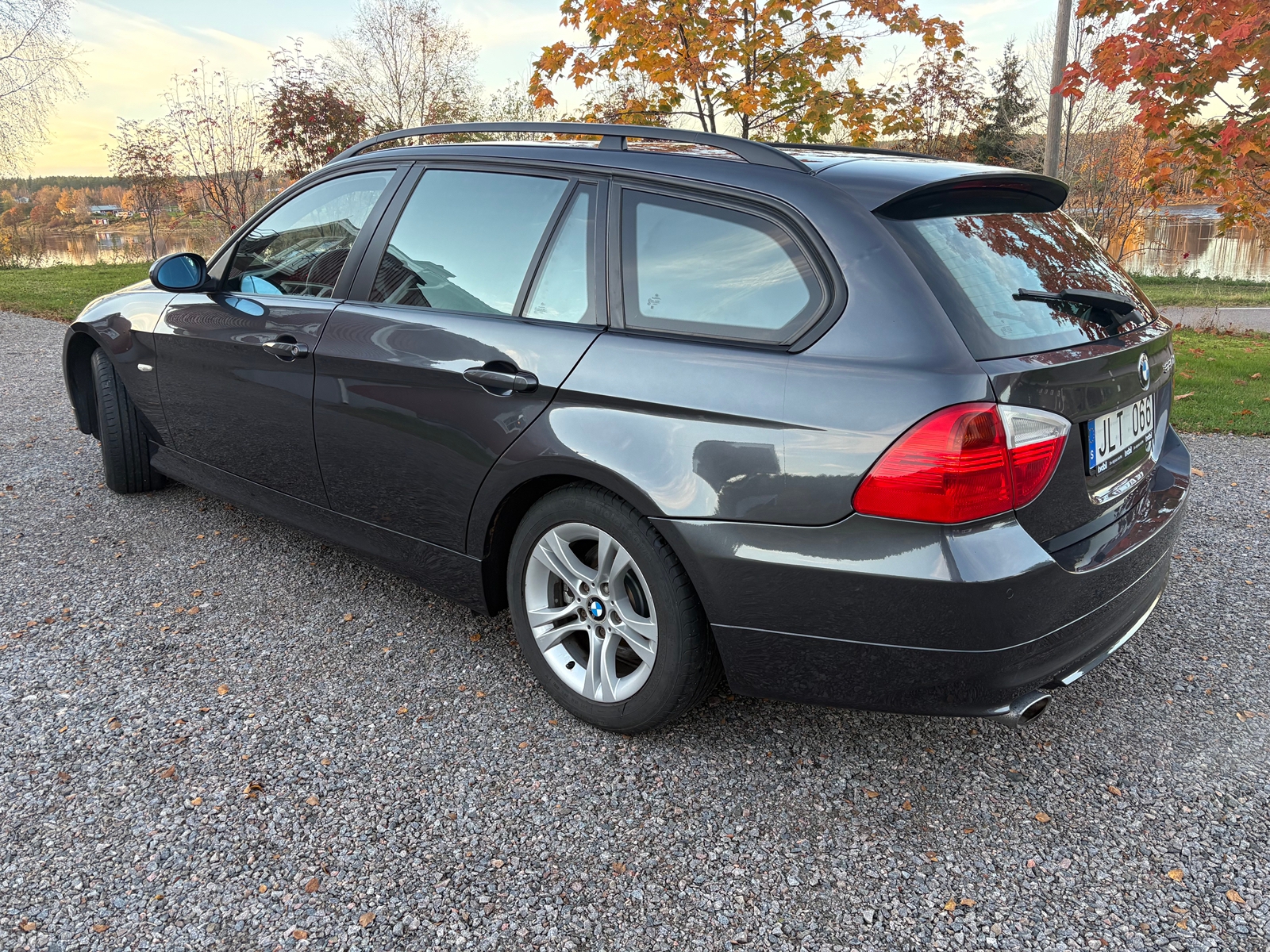 BMW 320d 2008, photo 7/7