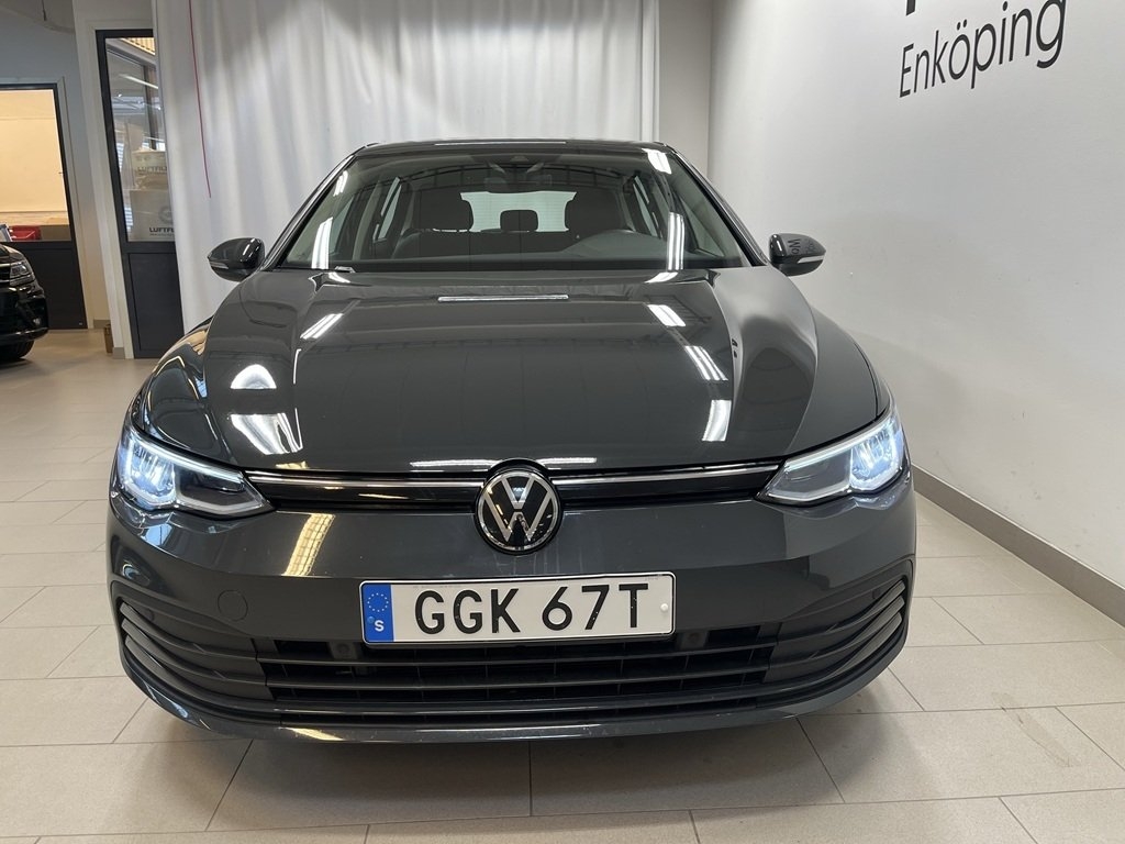 Volkswagen Golf Life 1.0 eTSI 2023, bild 4/10